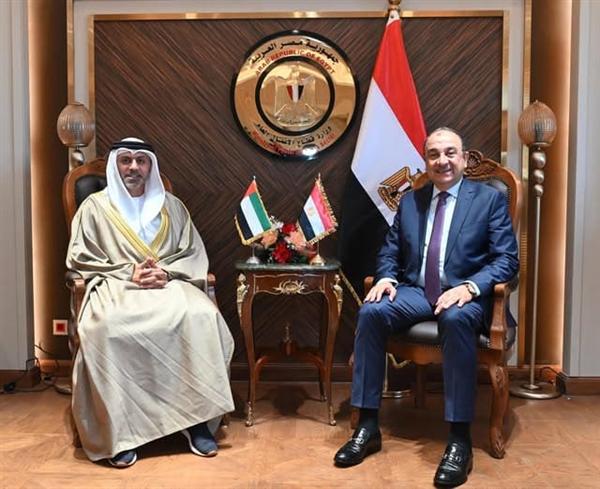 وزير قطاع الأعمال يبحث مع السفير الإماراتي الجديد تعزيز التعاون الصناعي والاستثماري